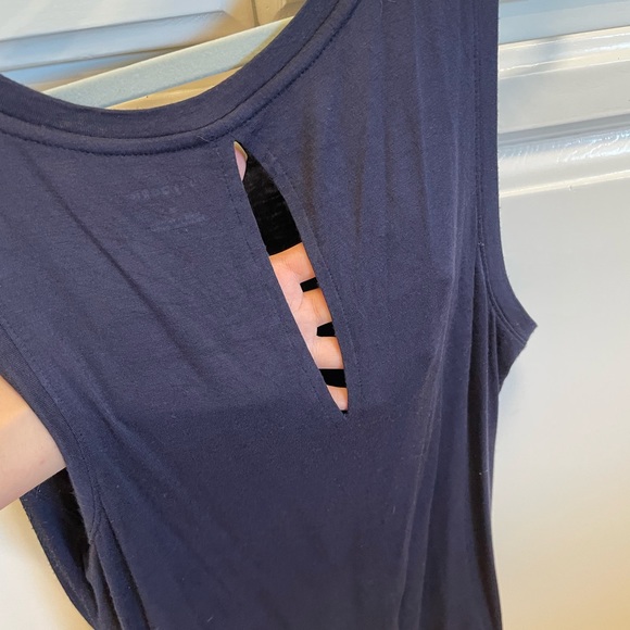 Halogen Crewneck High-Low Tank - Picture 5 of 5